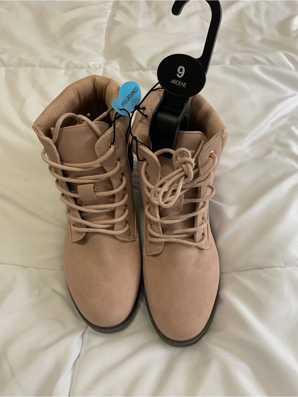 New ARDENE Boots Size 9